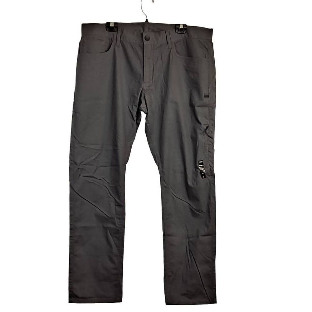 Oakley icon mens pants NWOT